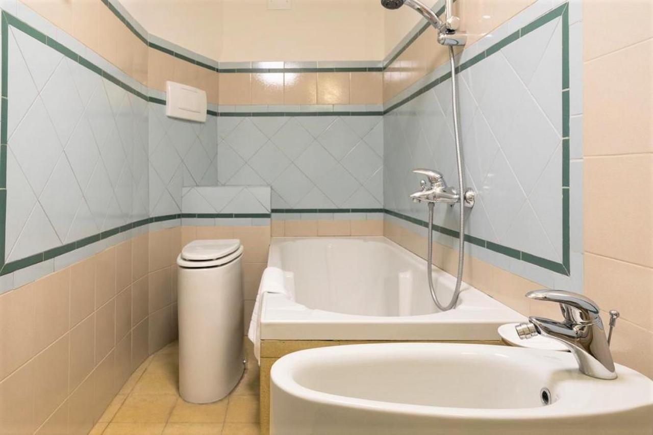 루카 Mario'S Apartament With Ac And Wifi 아파트 외부 사진